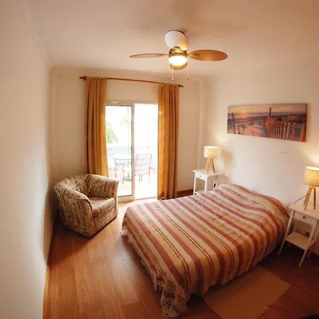 Serenity House アパート *
